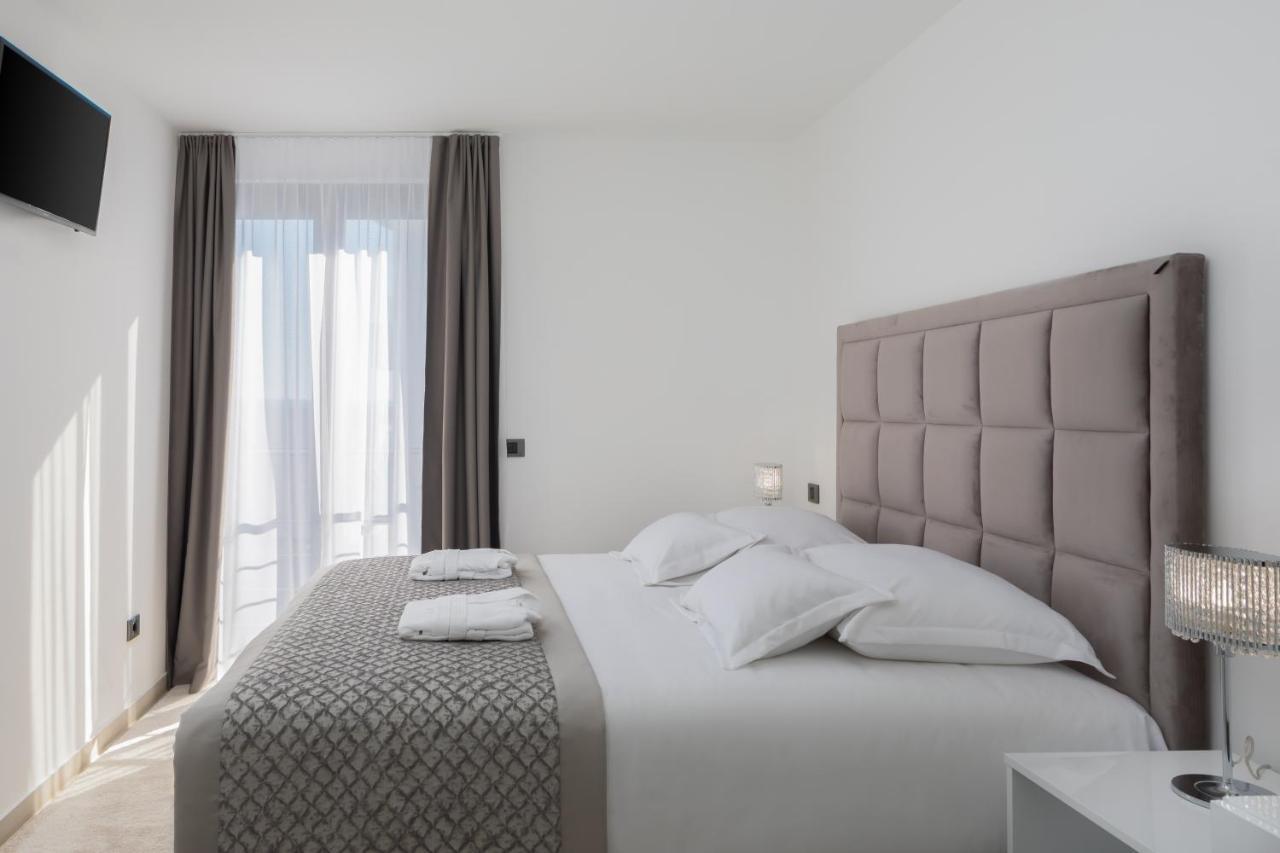 Villas Baotic Seget Vranjica Exterior foto